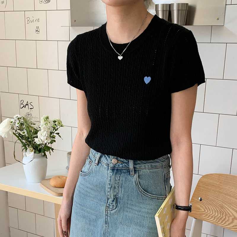 Women T-shirt Round Neck Short - Embroidery Design Love 评论和价格