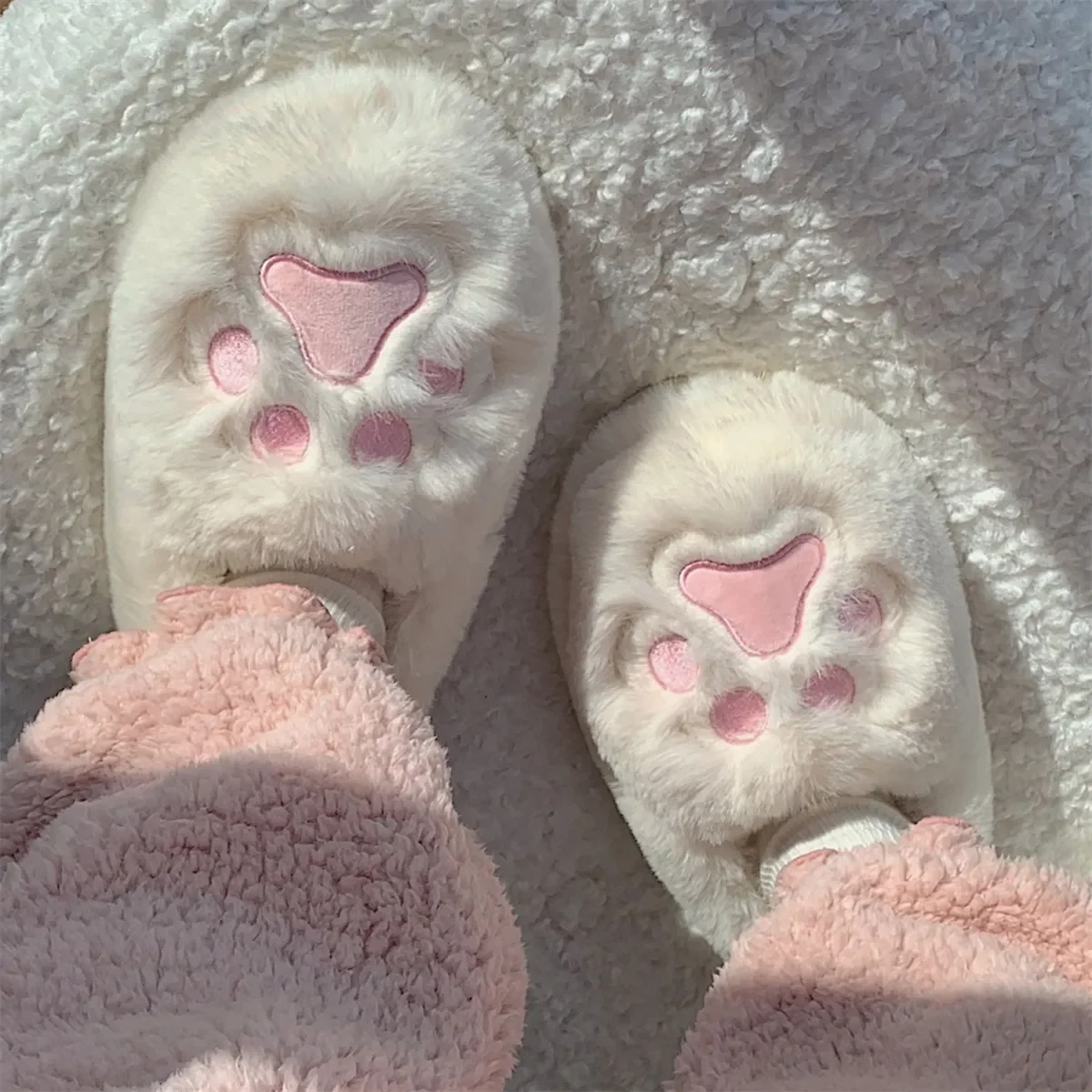 Women Kawaii Cat Claws Fluffy  - Embroidery Xmas 评论和价格