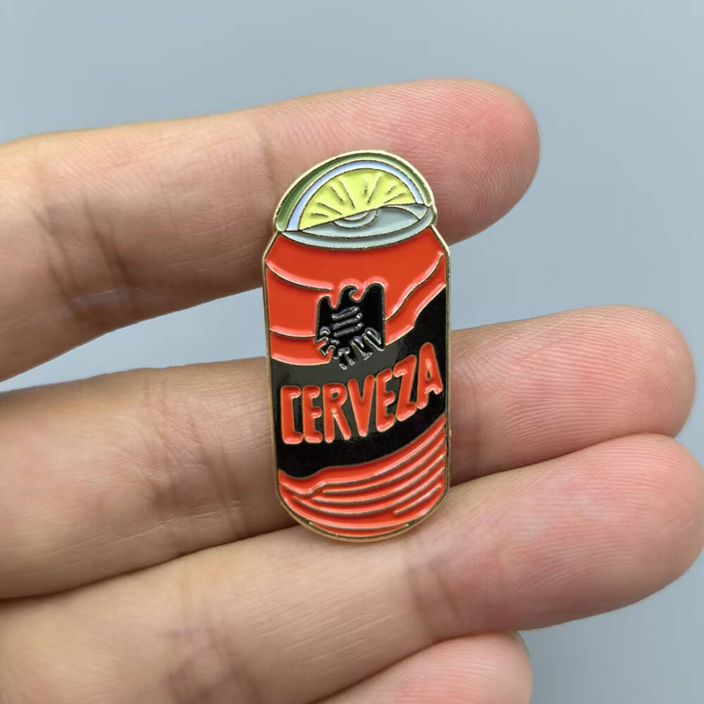 Cute Eagle Cerveza Enamel Pins - Embroidery Initials 评论和价格