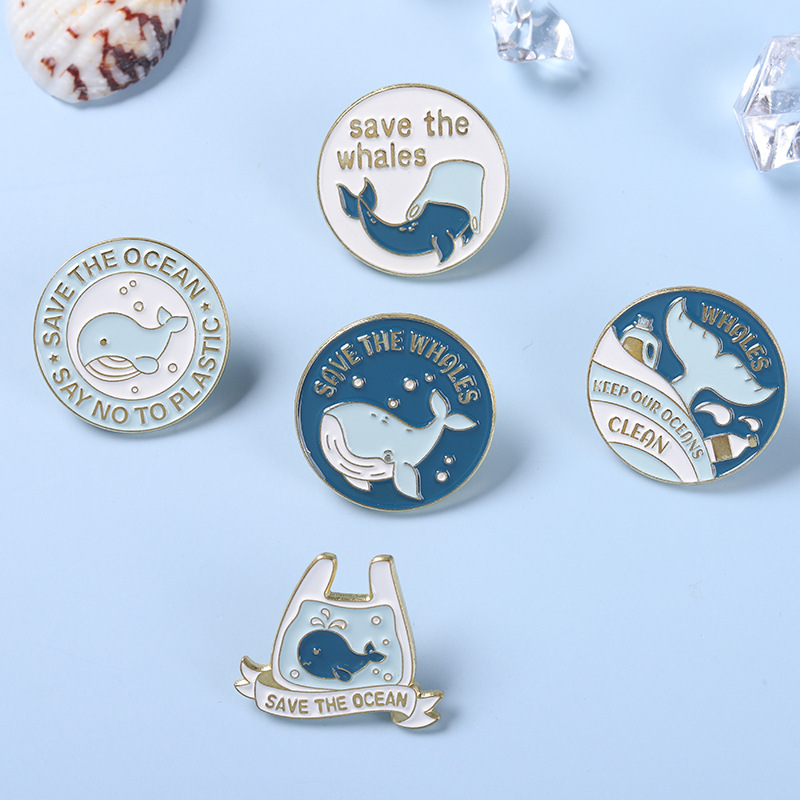 Cute Cartoon Whale Brooch Pins - Embroidery Whale 评论和价格
