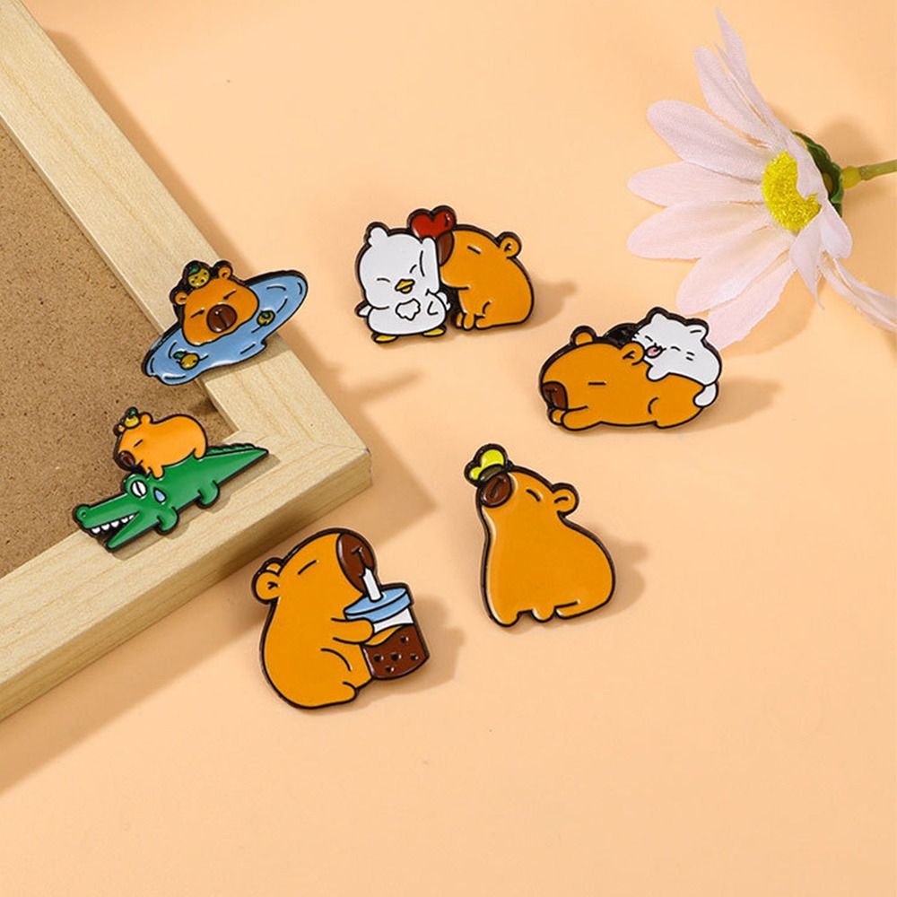 Cartoon Capybara Brooch Creati - Embroidery Whale 评论和价格