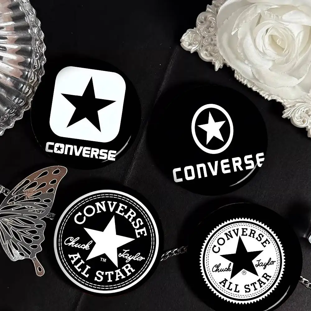 C-CONVERSE Fashion Tinplate Pi - Embroidery Converse 评论和价格
